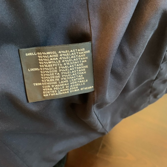 COPY - $495 Ralph Lauren black label navy blazer w/ leather trim size 8 - Picture 6 of 7